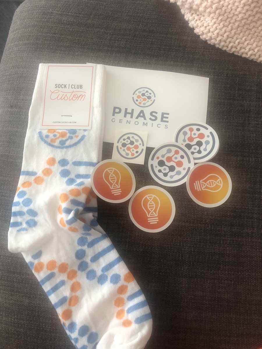 Wahoo thanks @PhaseGenomics!! Especially neat that this fun package found me all the way in 🇦🇺 🦘! Thanks again for hosting @GenomeStartup day, was super fun to talk #phages AND #startups — the 2 best topics!