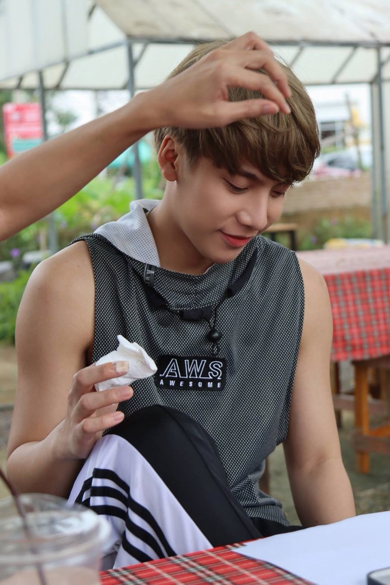 Vjivy_'s tweet image. เมื่อต้องรับบทแม่...😳 
สอนลูกฝรั่งน้อยอ่านภาษาไทย  
@pond_kumpanat
#ลูกฝรั่งขอพริกเกลือ
#CastingDay
#Pondkumpanat

Content By @thaaa_kanittha
ปล. จริงๆแล้วคือต่อบทที่จะแคส