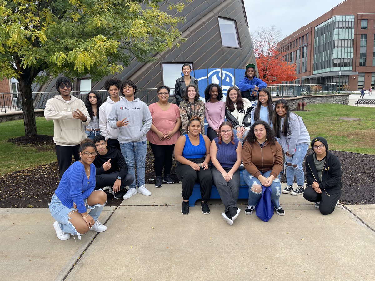 BCHSAVID's tweet photo. The AVID 9-12th graders visited CCSU on Friday for a tour and information session. https://t.co/wE0Ixg4doV