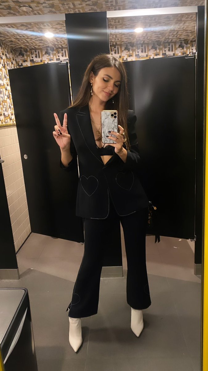 Victoria Justice Brasil 🍷 on Twitter: "Victoria Justice compareceu hoje