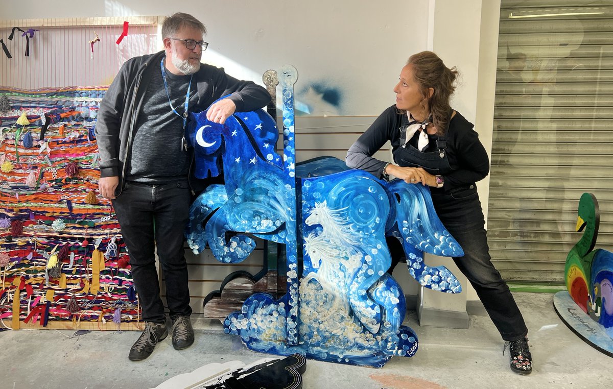 allwillstrusts's tweet photo. We hope our 🎠horse flies this week at the big auction! Will you be bidding?

Here's artist @vicPictoria with her wings at the @MakingartTrails HQ, at the wrap party for the @BurtonCarousel outdoor arty trail.

We have been proud sponsors throughout this project! https://t.co/whgKjbCO9a