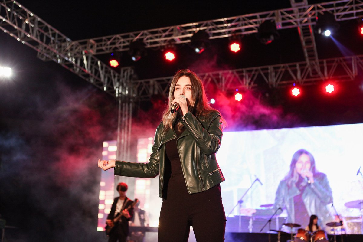 GlobalWoosong's tweet photo. We had the first #FallFestival in over 2 years. There was loads of entertainment w/performances by our student body &amp; a concert from special guests 볼빨간 사춘기(Bol4), 2F, 케이시(Kassy), and 보라미유(boramiyu)
So glad to see so many come out &amp; enjoy the #Woosong Fall Festival! https://t.co/gsAmZA0KHi