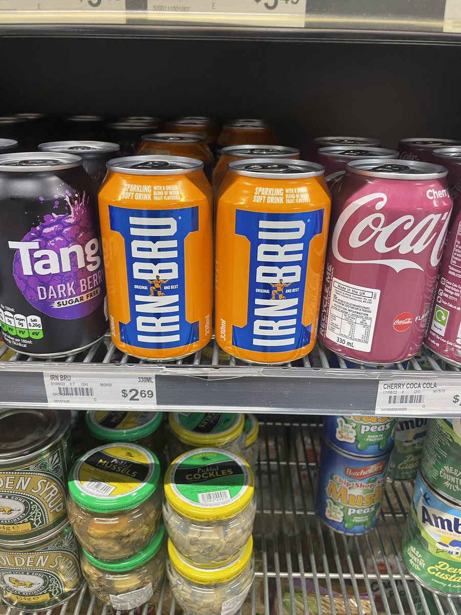 SashaSpratt's tweet photo. I may be nearly 10k miles away from home, but there’s thankfully there’s still a couple of things over here to remind me of the cold… 🏴󠁧󠁢󠁳󠁣󠁴󠁿 🇦🇺 https://t.co/tE6AtgWU0T