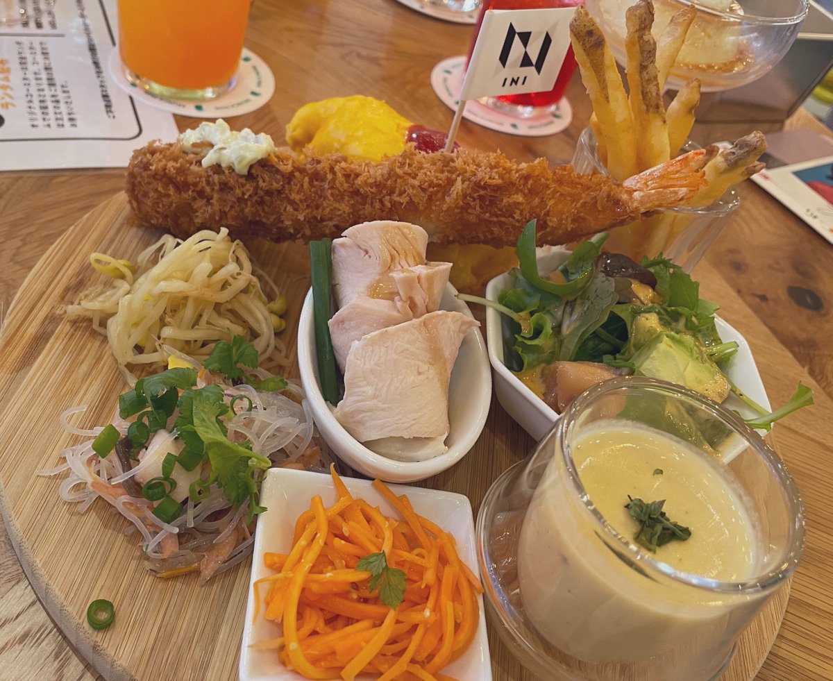coco0428coco_'s tweet photo. ブランチカフェ〜〜！！！！ぢんのナムル美味しかったよ〜！！！！ https://t.co/sqOl1vbtIO