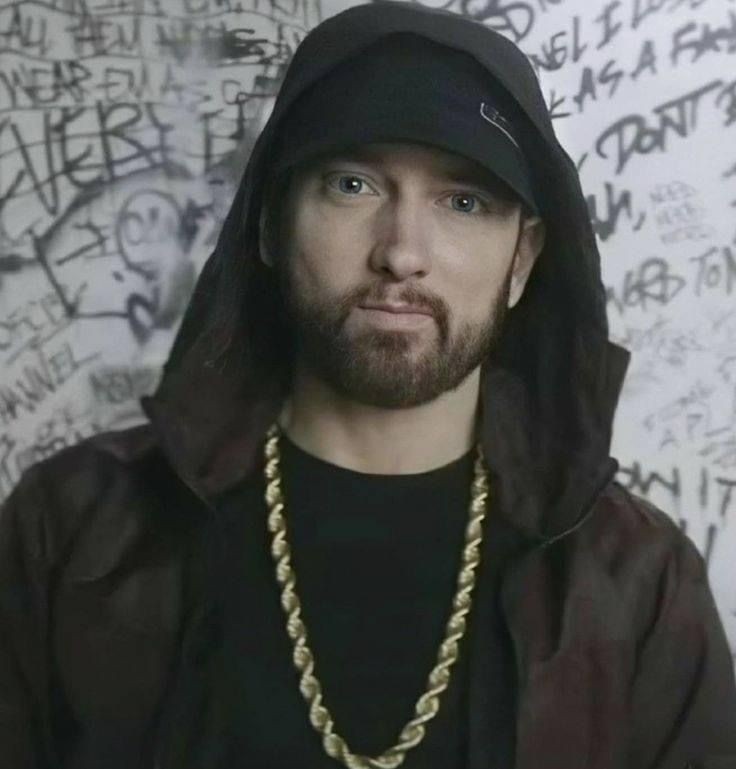 JustAStan18's tweet photo. Happy International Eminem day to all those who celebrate! 🎉
#HappyBirthdayEminem #Eminem50 https://t.co/fdnwj3Okdv
