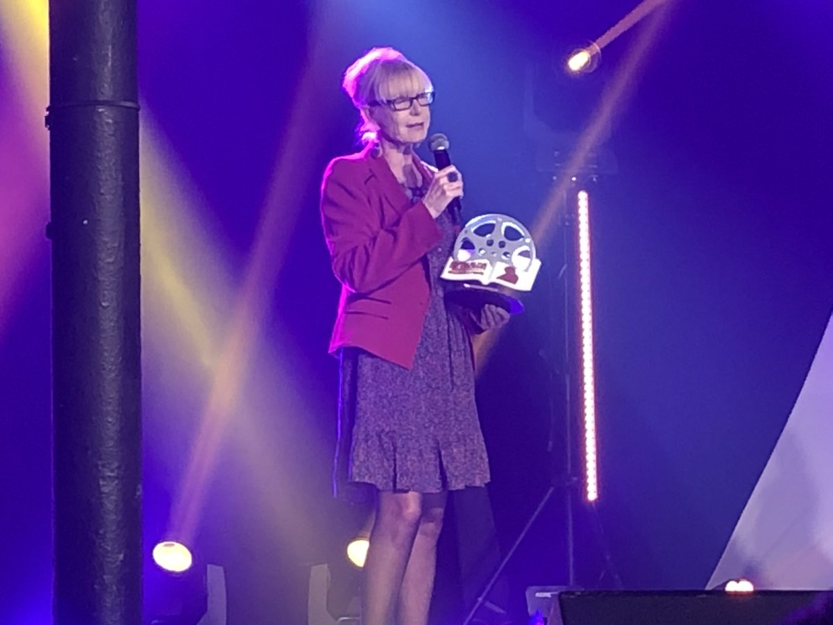 #LaSyndicaliste Prix Chabrol du Public au Festival du Croisic. Merci pour le film. Merci pour Maureen Kearney <a href="/MaureenHugo2/">Maureen Hugo</a> <a href="/Le_Pacte/">Le Pacte</a> <a href="/foismarina/">marina foïs</a> <a href="/AloiseSauvage/">Aloïse Sauvage</a> <a href="/DemaisonFx/">FX DEMAISON</a> <a href="/DeladonchampsP/">Pierre Deladonchamps</a> <a href="/CaroMichel2/">Caroline Michel-Aguirre</a>