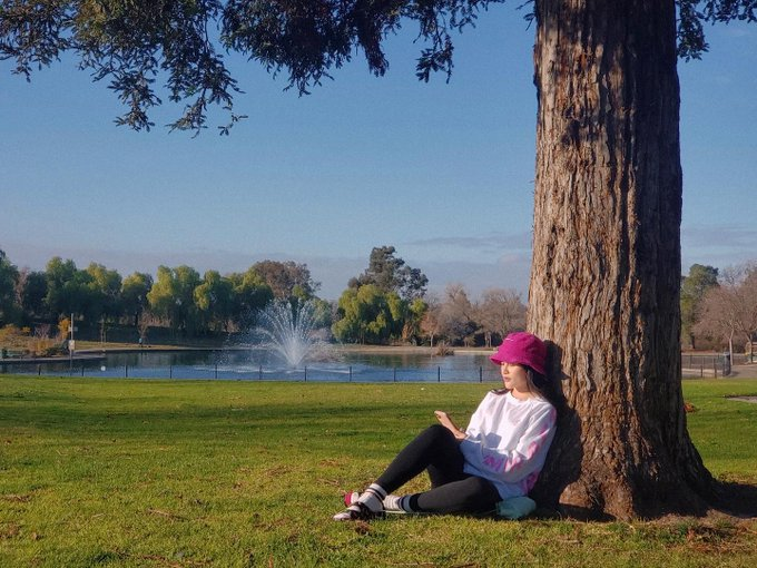 Spent my day outside. Nothing grand. No fancy dress. Just time to breathe, hear my thoughts, 
All the birds chirping, the cold breeze, the ray of sun.. they were like gifts to me—I loved taking it all in.