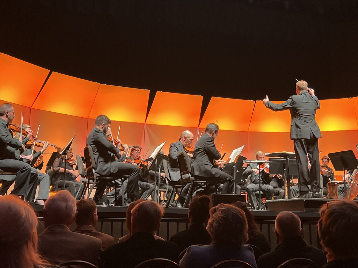 It was such an amazing evening! Got to celebrate <a href="/susantousi/">Susan Tousi</a> as a genius awardee by <a href="/MainlyMozart/">Mainly Mozart</a>  delicious food, delightful music and incredible company!! <a href="/FriendWthWords/">Christina Hastings</a> got the group photo!! 💙💙💙