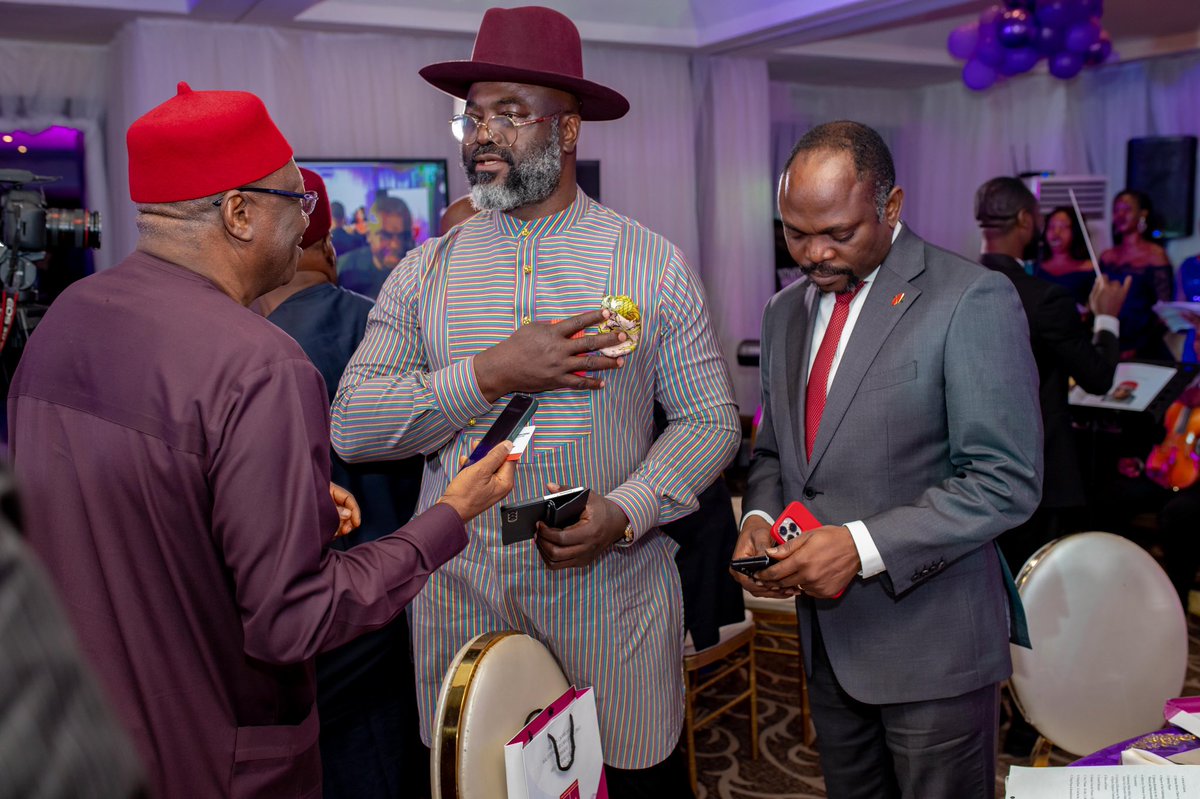 DumoLuluBriggs's tweet photo. Quality Education builds a People and well-educated People build a Nation.
Which is why it ranks as one of the topmost priorities in my agenda for the good people of Rivers State.

I was very delighted to join a host of other dignitaries at the launch of Walter Miller University. https://t.co/Mz6j8JZatJ