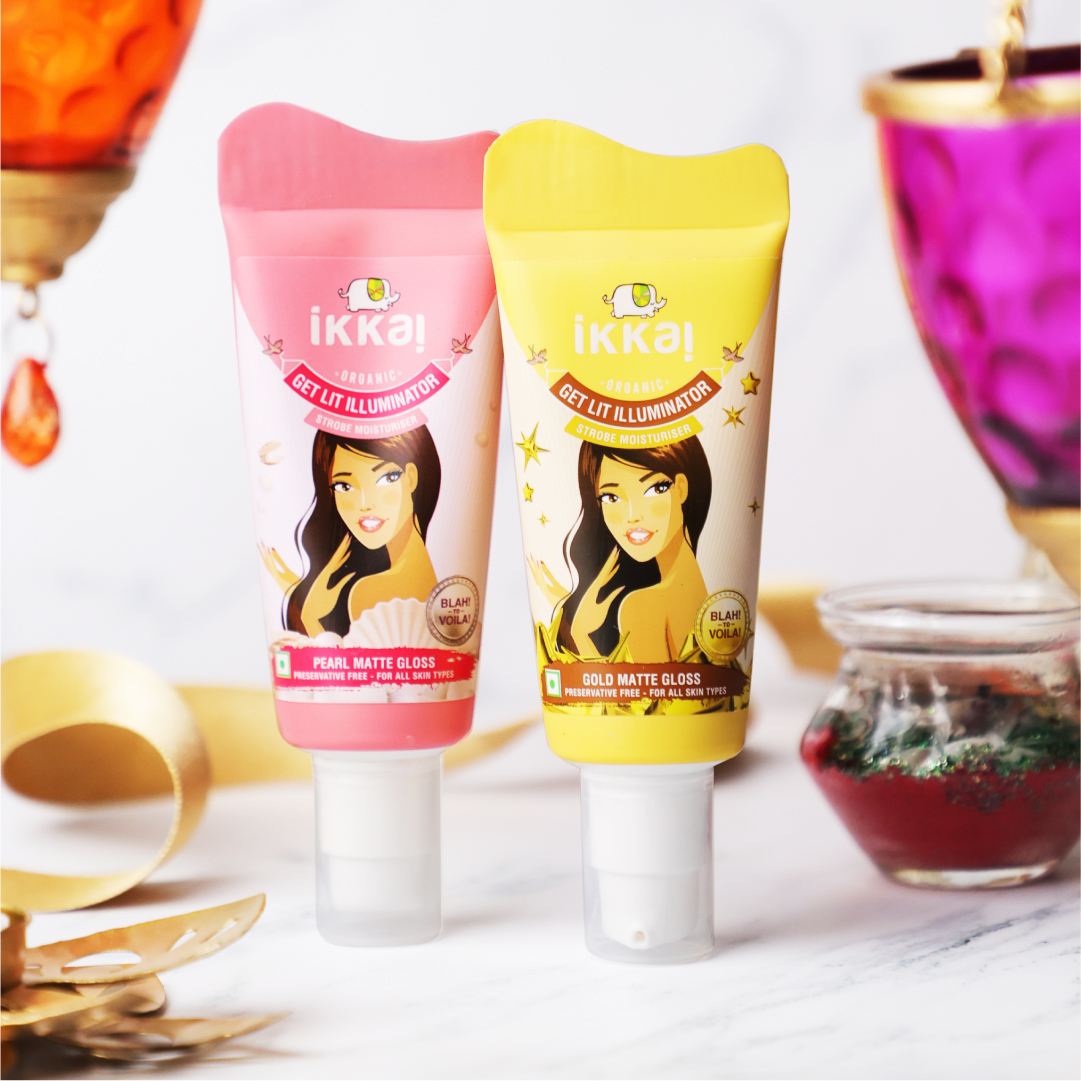 ✨Easy-to-use, Get LIT Illuminator Moisturisers are shortcut to an instantly illuminating skin! Enriched with the power of Green Tea, this revives dull skin and also doubles up as a highlighter with pink or golden hues, this Diwali
#ikkai #ikkaibeauty #diwalipicks #skincare