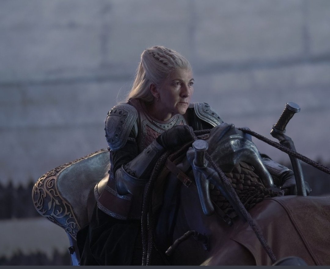Suryastic084's tweet photo. Oh to be badass woman who enters firecely the coronation of the userper with her dragon and make all of them shit their pants. 
RHAENYS TARGARYEN 🔥
#Rhaenys
#HouseOfTheDragonHBO #HouseOfTheDragon https://t.co/1MdNFi18Rg