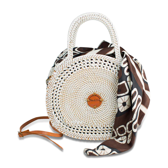 SStevensmith11's tweet photo. Here, you will have the best collections of rattan bags. Starting from round rattan purses to shoulder bags, you will be pleased to see the beautiful collections. 
To visit: https://t.co/lYquPB5394
#bags #fashion #bag #shoes #style #accessories #handmade #handbags #shopping https://t.co/lhg8GNU1XS