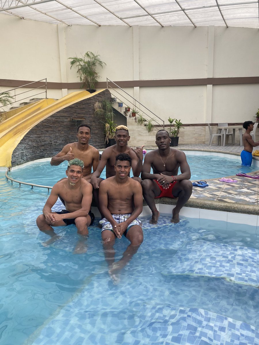 neffermoreira's tweet photo. 🙏🏊🏾🏊🏻‍♂️@posligua7 https://t.co/g2QsyhvImo