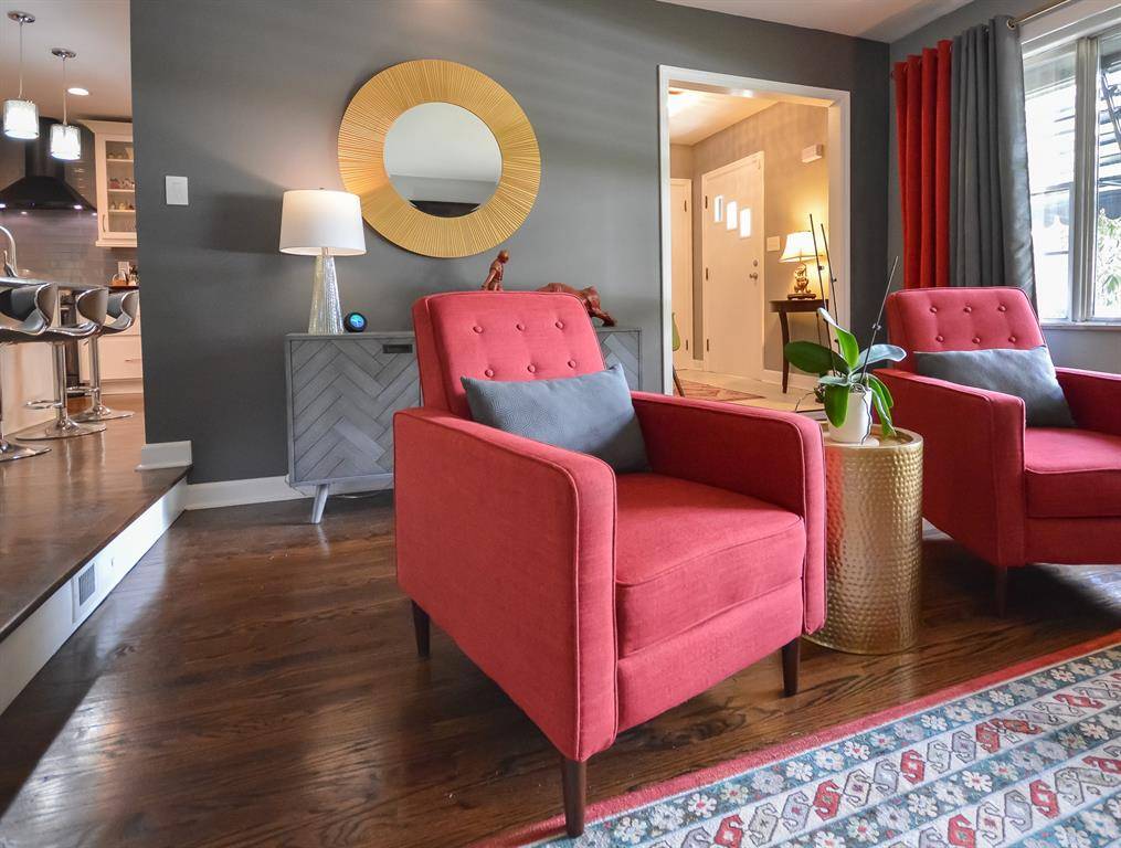 MikeSellsIndy's tweet image. New Listing Alert! Excited to share our newest listing: 5802 E Michigan ST, Indianapolis, IN. Here's your chance to own a very special home in Historic Irvington: indybetterhomes.com/d8r1ug89