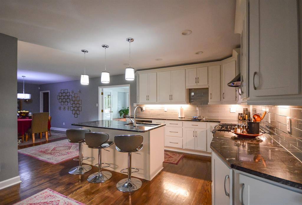 MikeSellsIndy's tweet image. New Listing Alert! Excited to share our newest listing: 5802 E Michigan ST, Indianapolis, IN. Here's your chance to own a very special home in Historic Irvington: indybetterhomes.com/d8r1ug89