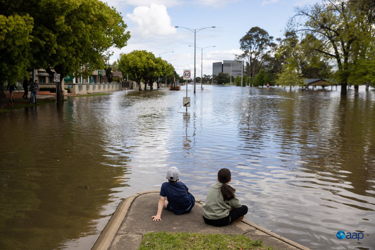 As Victoria's flood emergency continues to unfold, the state government has announced $351 million to start the clean up and recovery efforts.

Latest via <a href="/calgodde/">Callum Godde</a>, <a href="/MibengeNsendul1/">Mibenge Nsenduluka</a> &amp; <a href="/KaitlynOffer/">Kaitlyn Offer</a>: aapnews.com.au/a/WzzXbuyg

#melbourneweather #vicfloods #floods