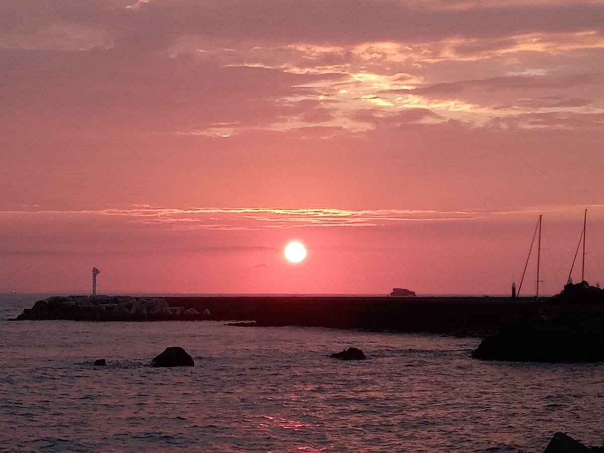 太陽　みんなを照らせ