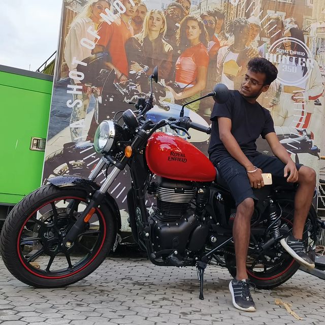 yourrohitdutta's tweet photo. Fast bike ✨⭐⭐⭐⭐⭐ https://t.co/q3SIH3Xc9b