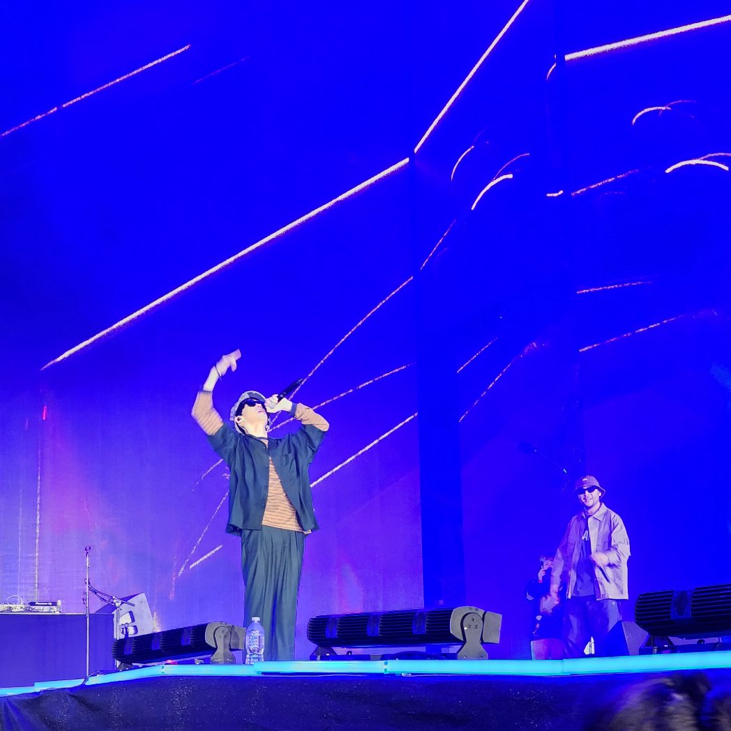 li8htnin8's tweet photo. Epik High
#KAMPLA2022 https://t.co/xVFYu2RLS9