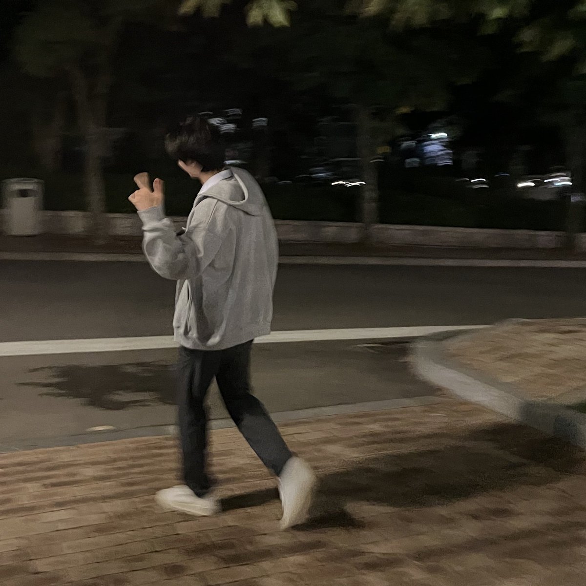 nasungie_'s tweet photo. bias bufferingcore <3 https://t.co/SWktVjhAzd