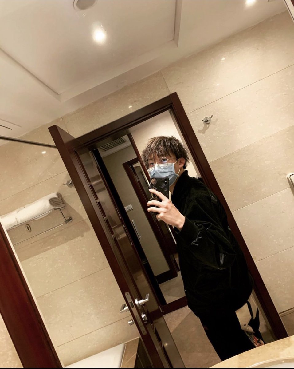hynsdsg's tweet photo. 曾经也想变成一个cool盖 https://t.co/NycWpGHgmP