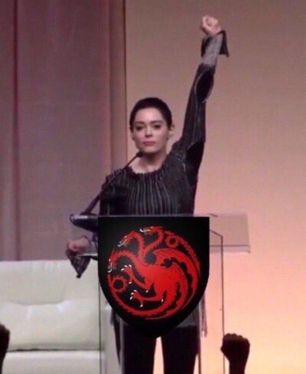 LET IT BE KNOWN rhaenyra tried to get along, make alliences, propose marriages, keep the peace, avoid war and still the greens usurped her throne and put her family at risk. idc what she does now i'll support her cause they unilaterally started this war #HouseOfTheDragon