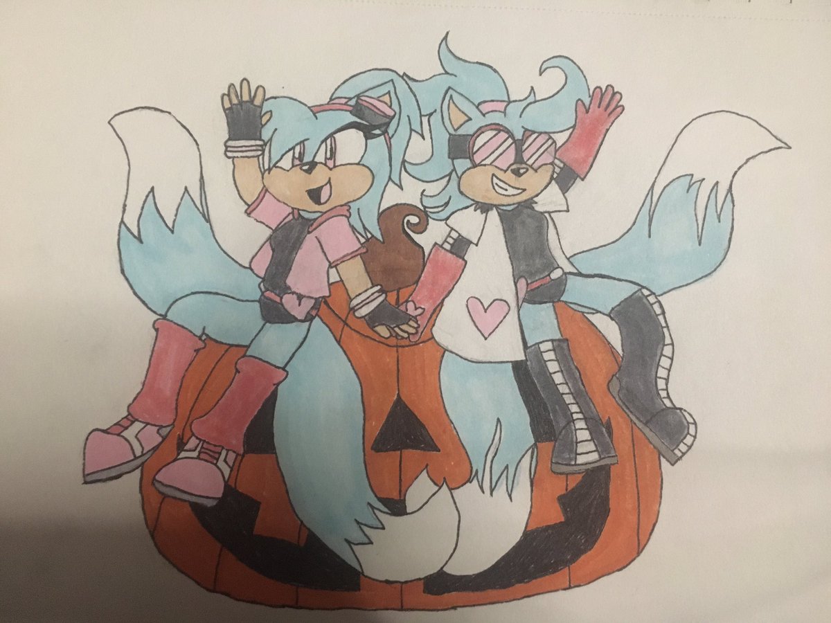 AkizaazikA's tweet photo. I wanted to draw SNT and Doctor SNT as a lil something for Halloween! #projectsnt #SonicTheHedgehog #sonicoc #originalcharacter https://t.co/l3nEHFGdE4