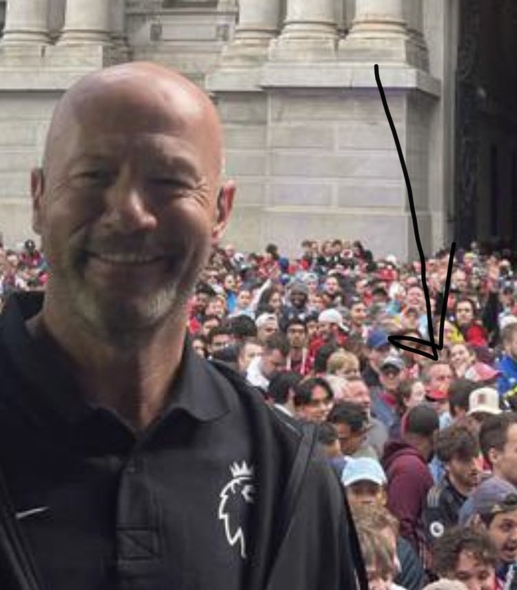 ChrissyGilly's tweet photo. @PLinUSA @alanshearer @Eagles My favorite part? hanging with Shearer he makes a mean margarita. @NBCSportsSoccer @PLinUSA @alanshearer @kateinno https://t.co/FH7HVR1AzR