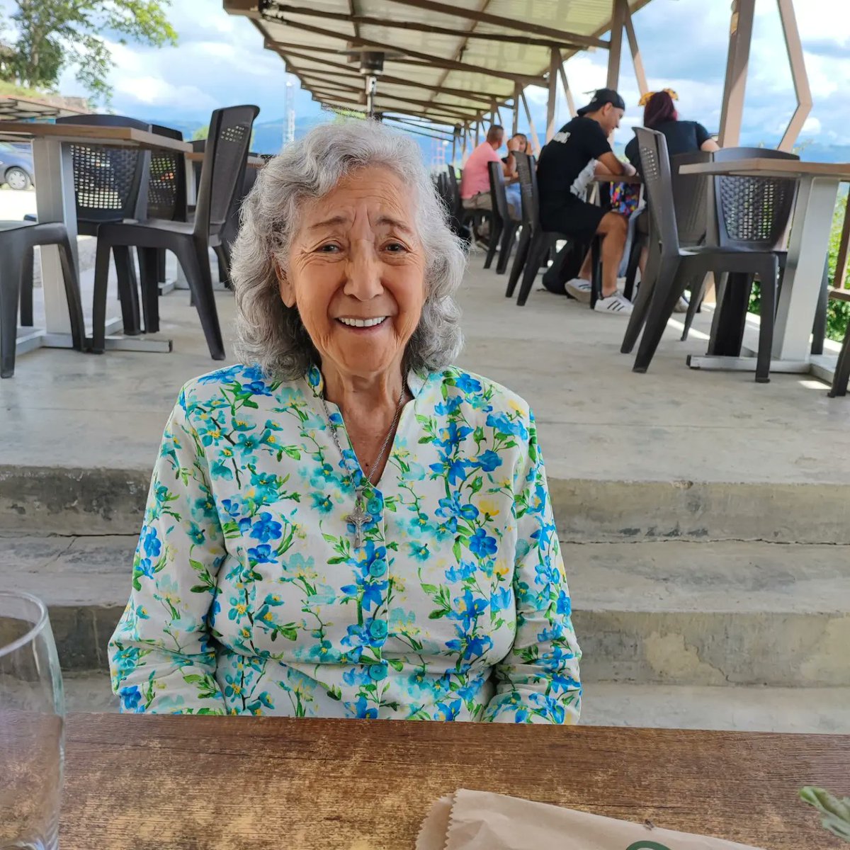 DavidLondono5's tweet photo. Mi querida nonita y sus 87 abriles https://t.co/7kRmlixNSG