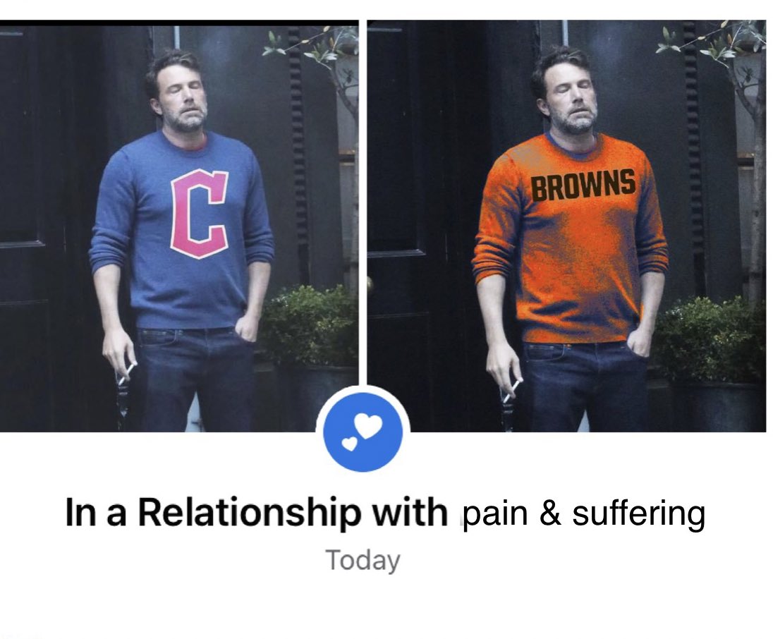 REFLOG18's tweet photo. Hello darkness my old friend. https://t.co/N5hENxHYyo