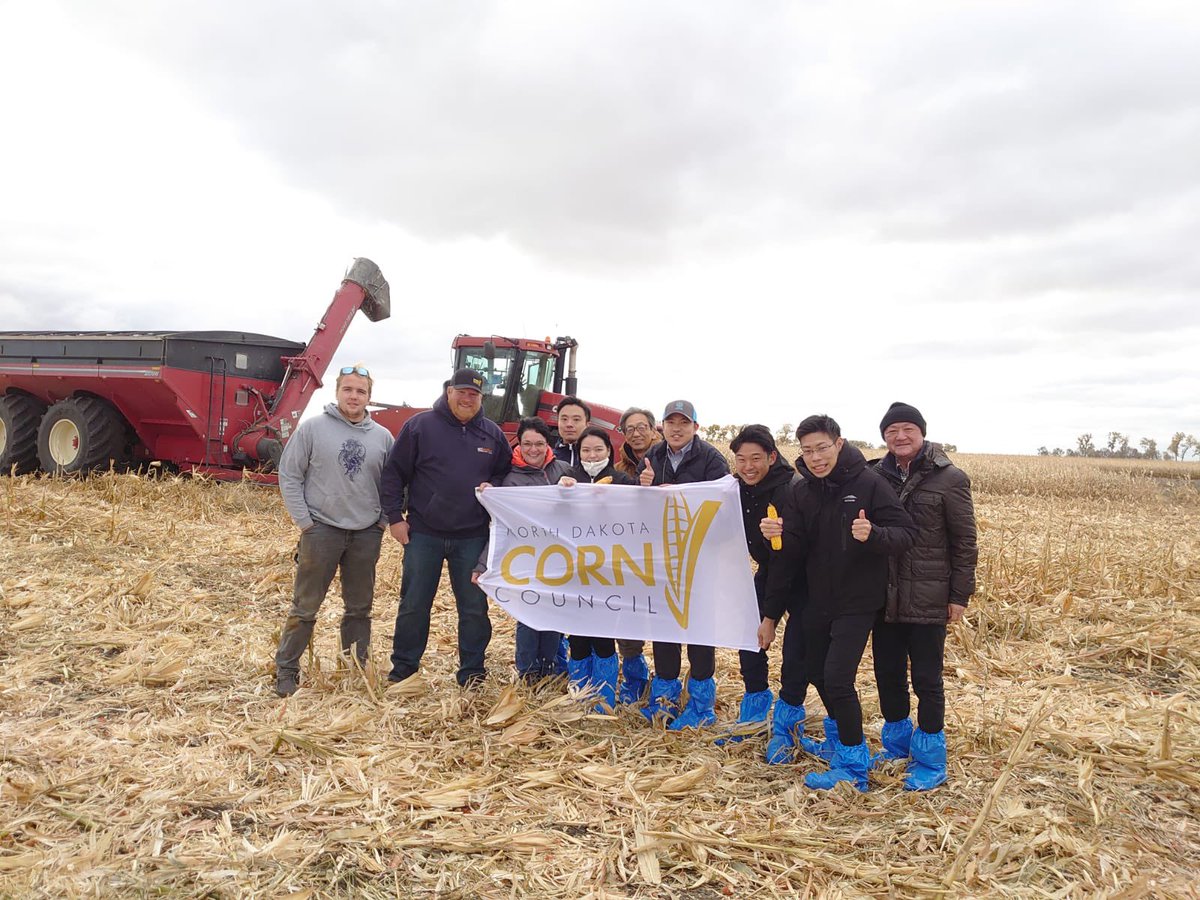 usgc_jpn's tweet photo. 40 degrees windy day in ND at Justine Quindt farm, but enjoyed combine ride. Thank you @ndcorn for hosting this Japan trade team. @usgc #ExEx22 https://t.co/doASJRaPaF