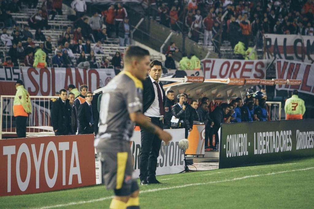 _goldeyes_'s tweet photo. estaban destinados https://t.co/x0fsNVY8zZ