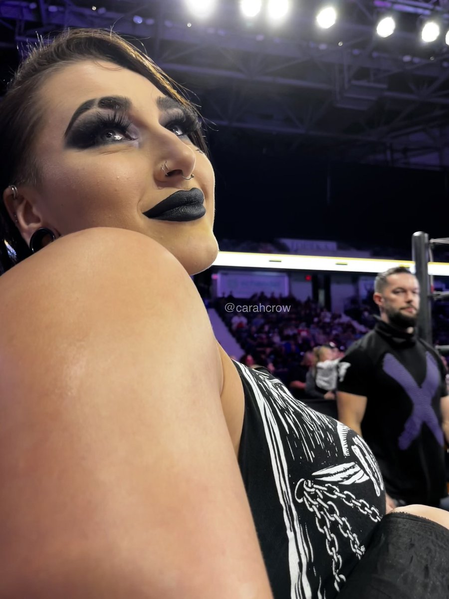 CarahCrow's tweet photo. Oh, hey @RheaRipley_WWE 👋🏼 How’s it going? 😏 https://t.co/BY0Ys9lfQ9