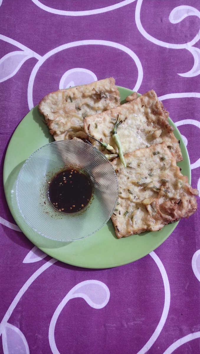 SAuliyaul's tweet photo. Hai, kenalin nih tempe mendoan makanan khas Indonesia kesukaanku yang punya citarasa gurih dan asin. Yuk jadi #PejuangRasanyaIndonesia dengan #KenaliRasanyaIndonesia di #FJB2022 untuk temukan kuliner Indonesia dari Sabang sampai Merauke. Daftar sekarang di https://t.co/HlVIUMUqjn https://t.co/dZR4HZ8NR3