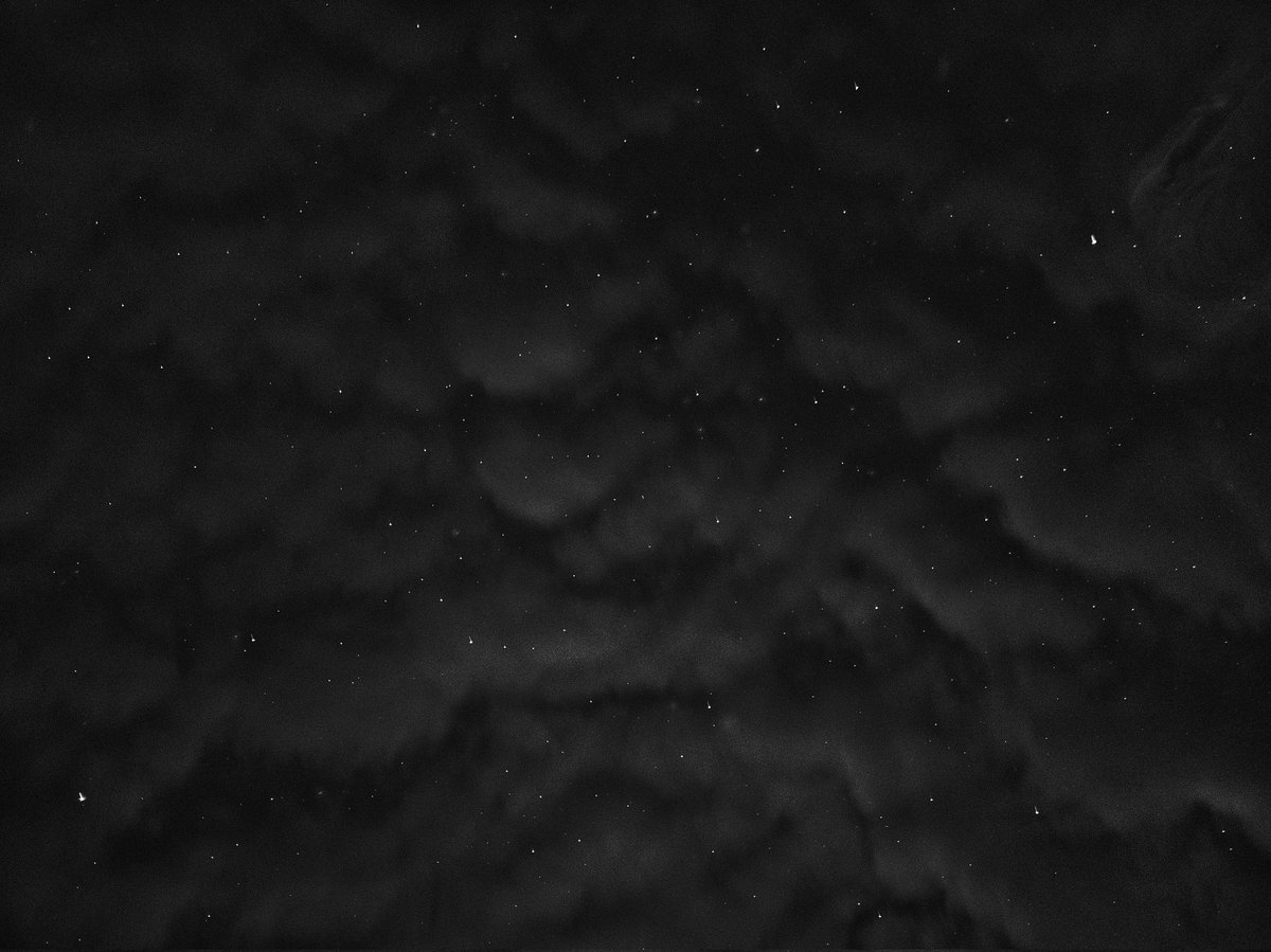 2kingzW's tweet photo. @MKBHD i don't use night sight that much, but yeah, love the results https://t.co/TZFwkcB7Gj