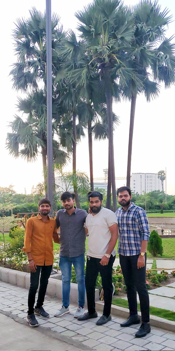 iimrsk_'s tweet photo. #finestar #ichchpor #bhaibhai https://t.co/ZakMVWLLL1