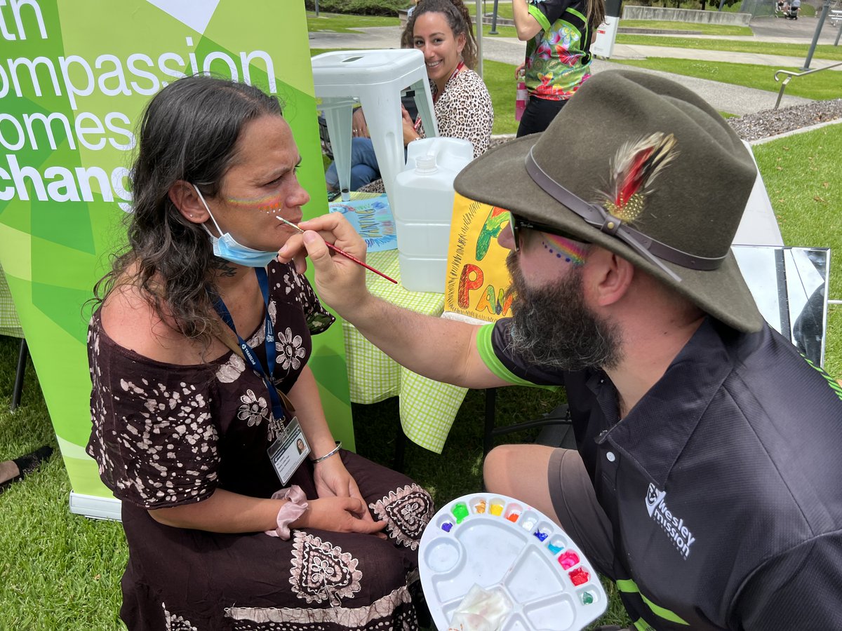 Gold Coast Health's ArtBeat Music and Art Festival did not disappoint, with hundreds of people attending the GCUH Parklands. The event has been central to raising mental health awareness within the GCH community, shining a light on the artistic talents of consumers.