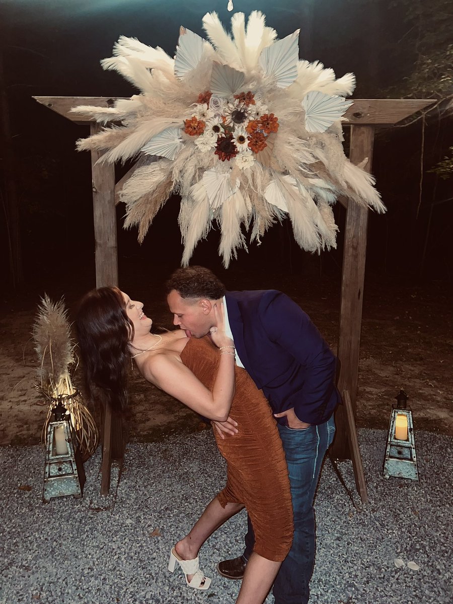 charleyyyreneee's tweet photo. Absolutely obsessed with this man💗
Get a Joey… just not mine. 

Seriously. I’ll pull a Jeffrey Dahmer if you touch him🙃 https://t.co/8ytymSqzQb