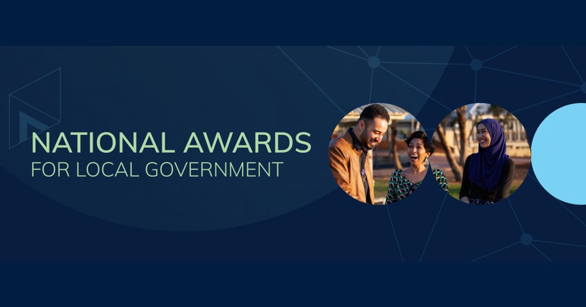 LGNSW's tweet photo. A round of applause 👏 to two NSW councils for being announced as winners in the National Awards for Local Government on Thursday.
🏆 @BrokenHillCity
🏆 @BathurstCouncil
Complete list of award winners > https://t.co/8o1ExQeNLu
#NALG #CouncilsDo #localgovernmentnsw https://t.co/7UM6ukqHoe