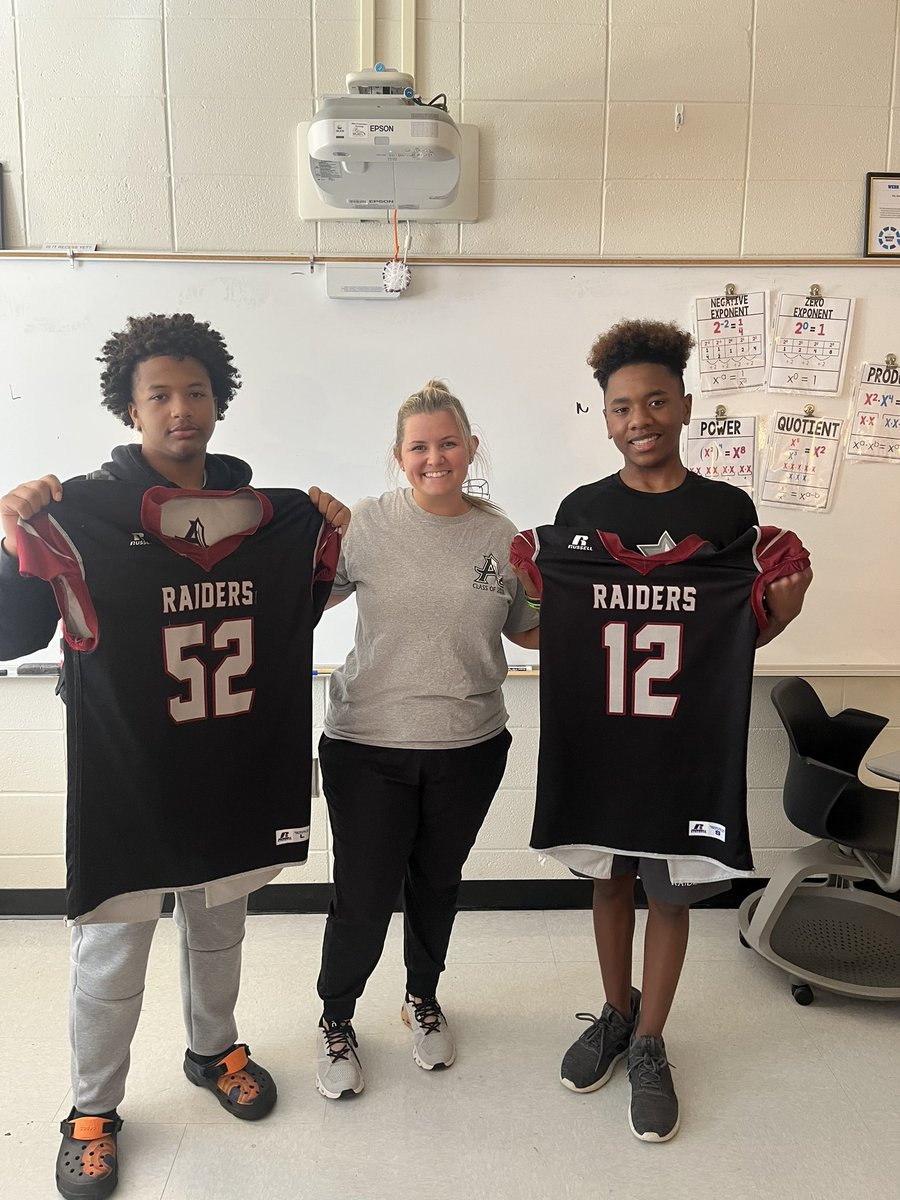 amberbeancarr's tweet photo. Many thanks to the Alpharetta Junior Raiders for hosting educators and their families. I’ve always been big supporter of student-athletes! #thewebbway https://t.co/dcuN8NuiEU