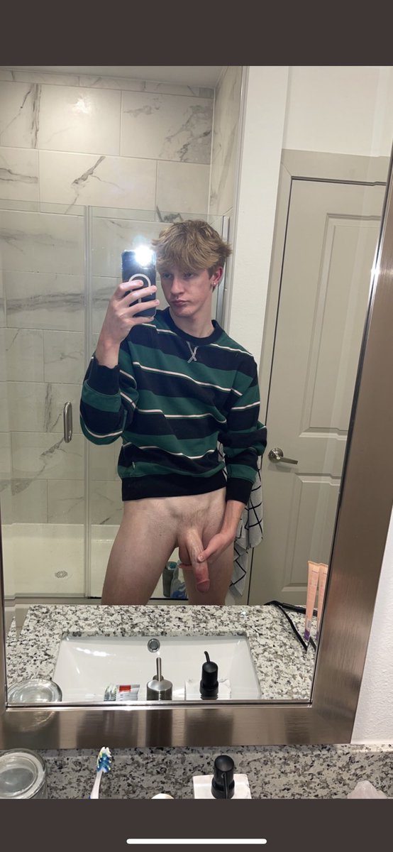 Daddym79's tweet photo. might be collabing with @ethan_blue1 soon what do y’all think should we do it?🤤🤤 Like/retweet for yes, comment for no https://t.co/Cw8O9Q6r89