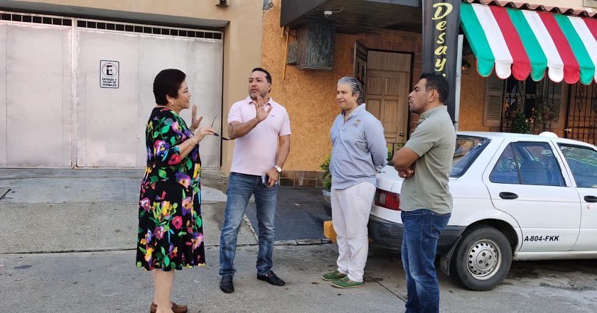 AcCostaazul's tweet photo. Trabajando en el proyecto de la #rutagastrónomica en #costaazul #Acapulco la Secretaria de Desarrollo Urbano Arq. Luz María Meraza @AcapulcoGob planteó más ideas, pronto tendremos la fecha de inicio, que contribuirá a seguir mejorando nuestro fraccionamiento.

#enequipoesmejor https://t.co/a4jlLuOsRT