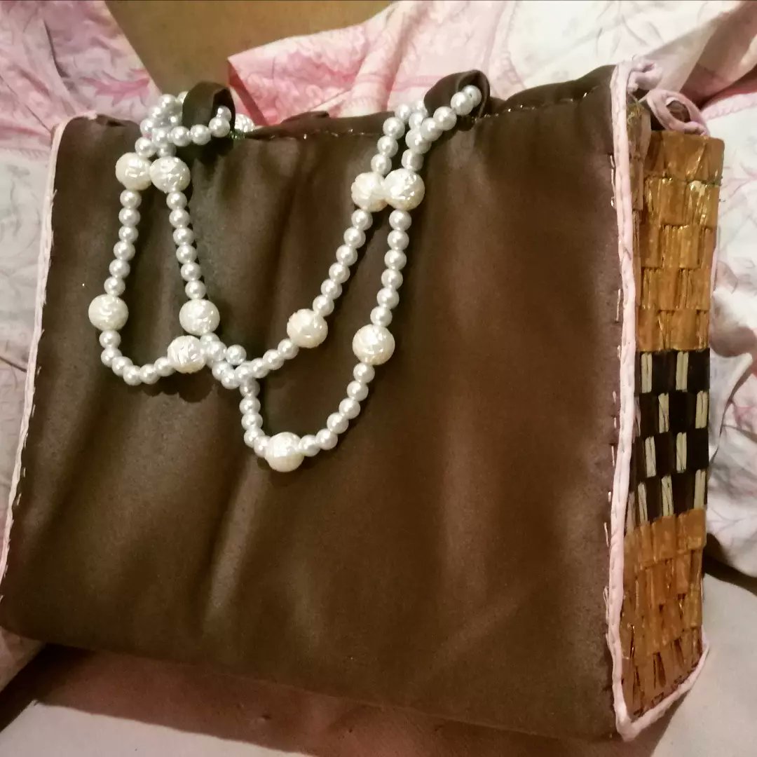 arn1eA's tweet photo. Matatapos din kita. Yung organza na lang na tinatahi at buo ka na.
#bagproject
#bagstyling
#nativebags
#nativebagsrestyled https://t.co/Csxrs04w9G