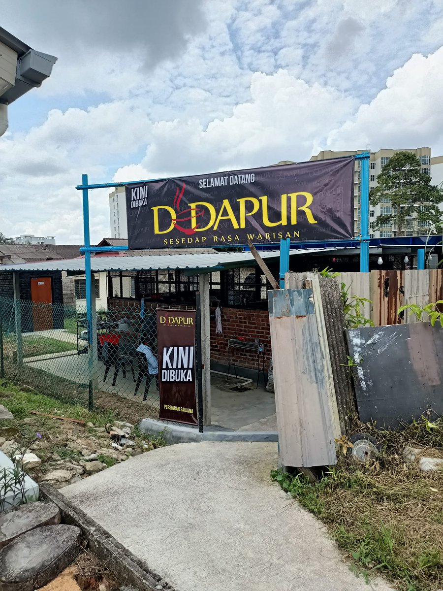 maqanmy's tweet photo. Untuk yang tinggal di sekitar Tebrau juga Plentong boleh kesini dekat dah tu 😉😉
.
📍di hadapan Masjid Taman Saujana Plentong
⏰6:30 AM - 4:00 PM
📞https://t.co/7btLRj5yeb
.
Facebook page D'Dapur,
https://t.co/RVtBsf2wjX
.
#maQanJohor #maQanJohorBahru https://t.co/Rs7mjxmmTu
