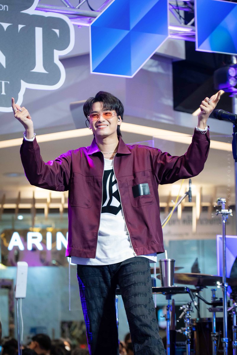 maysylvie's tweet photo. ชอบทาโนนกับงานอีเว้นท์ห้างจังเลย🫶🏻

16.10.2022 | Passion Rayong
#NONTxPASSIONERAYONG
#NONTTANONT #capturebymaysylvie https://t.co/To2o5nwNvQ