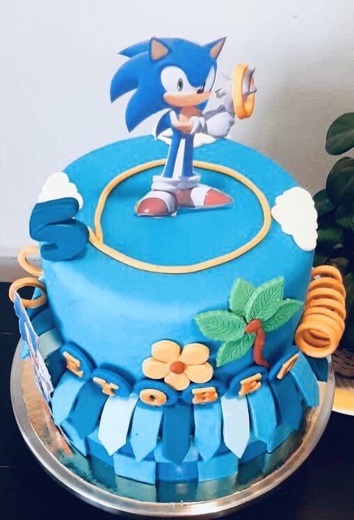 ElfegnG's tweet photo. As one of the most popular children's movie characters, Sonic the Hedgehog is here as a cake-based character chosen by the birthday boy. 
@Eyobed Happy 5th Birthday

Order here 
📞 +251 11 863 4062
☎️ +25111 639 4951
📱 +251 97 398 1818
https://t.co/CcnMq0CE6d https://t.co/DCYLxDMKxN