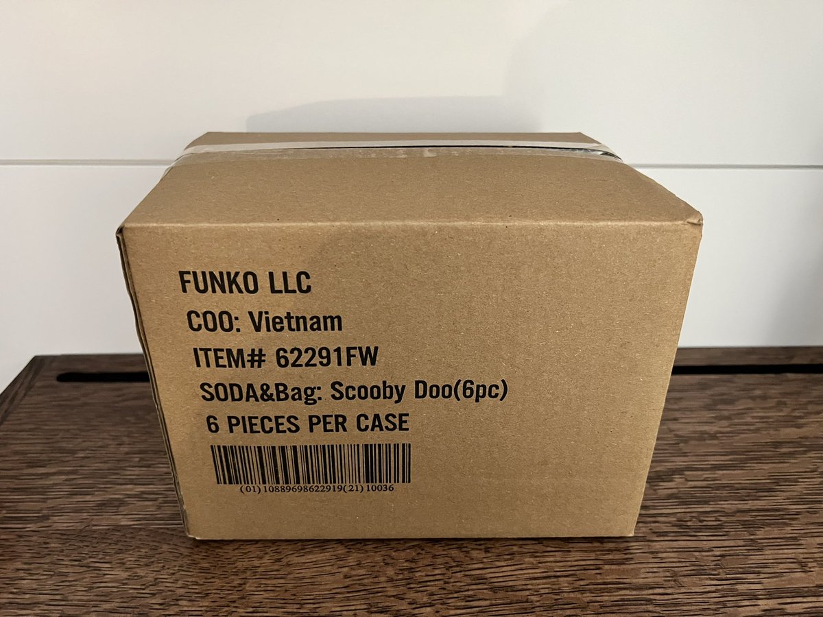 wildfortoys's tweet photo. Time for the next Giveaway! 1 winner will receive a NEW &amp; SEALED “Funko Pop! Soda: Scooby-Doo 6-Pack Cooler Set ($100 Funko Shop Exclusive).” To enter to win, follow+tag 2 friends+retweet+like. The winner will be picked 10/23 #Funko #FunkoSoda  #ScoobyDoo #WildForToys #FunkoPop https://t.co/Np4mDRru7j