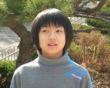jeonspalette_'s tweet photo. NÃO GENTE SÉRIO, O CABELINHO 😭 https://t.co/IE2lDCYpaH