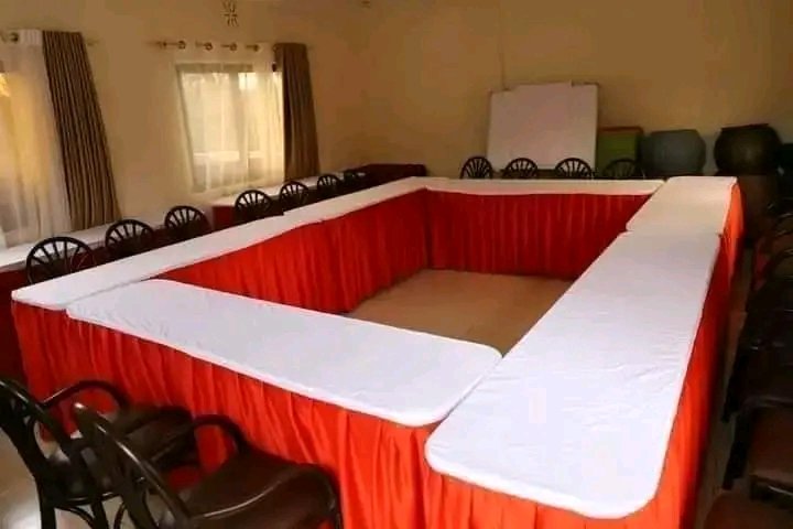 ComfortGuest's tweet photo. It's a new week to make a progress. Want to hold meetings and looking for the best location? We got you sorted. Comfort Guest House Kericho offers best conference facility, good meals and accomodations. Book with us today via 0713507725 . 
#comfortguesthouse https://t.co/z9kTrSeII2