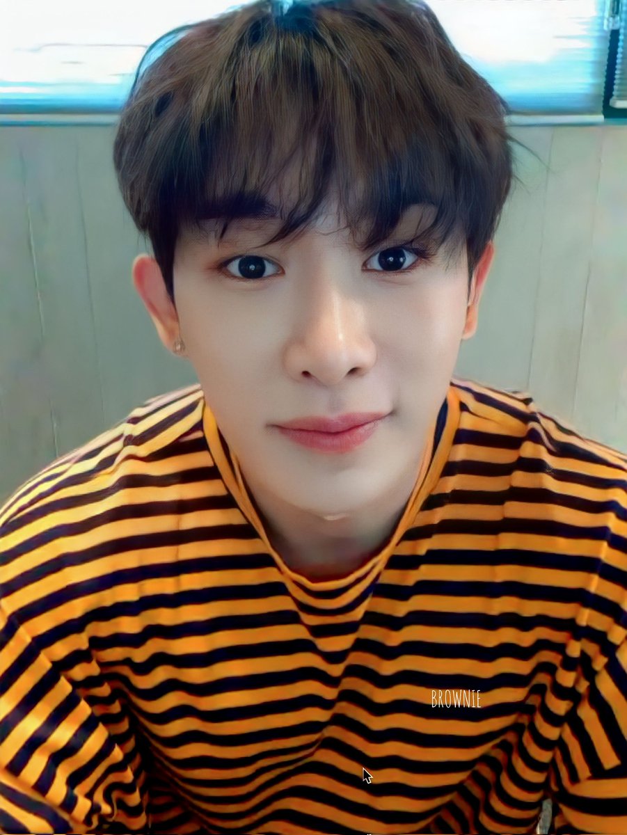 2403BROWNIE's tweet photo. 221017 🐰💗 MMT Bittersweet 영통
너무 귀여워 ㅠㅠㅠㅠㅠㅠㅠㅠ
#원호 #WONHO
#WONHO_DontRegret
#WONHO_Bittersweet 
@official__wonho https://t.co/6YBIEMiYAU